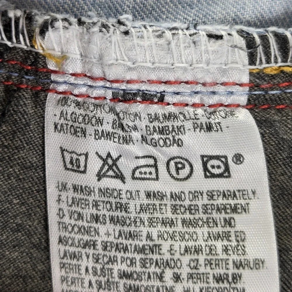 Levis 11767 important